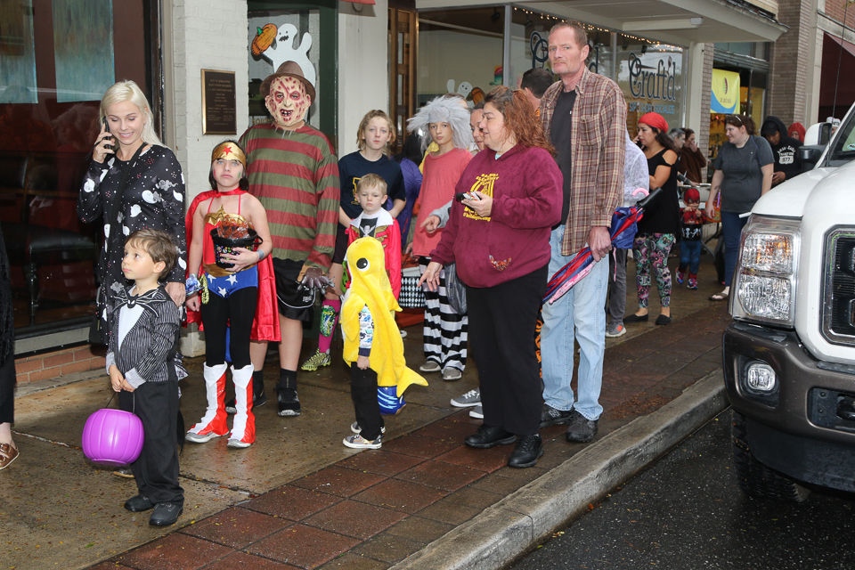 Halloween Trick or Treat Downtown Morganton 2019-9617.JPG
